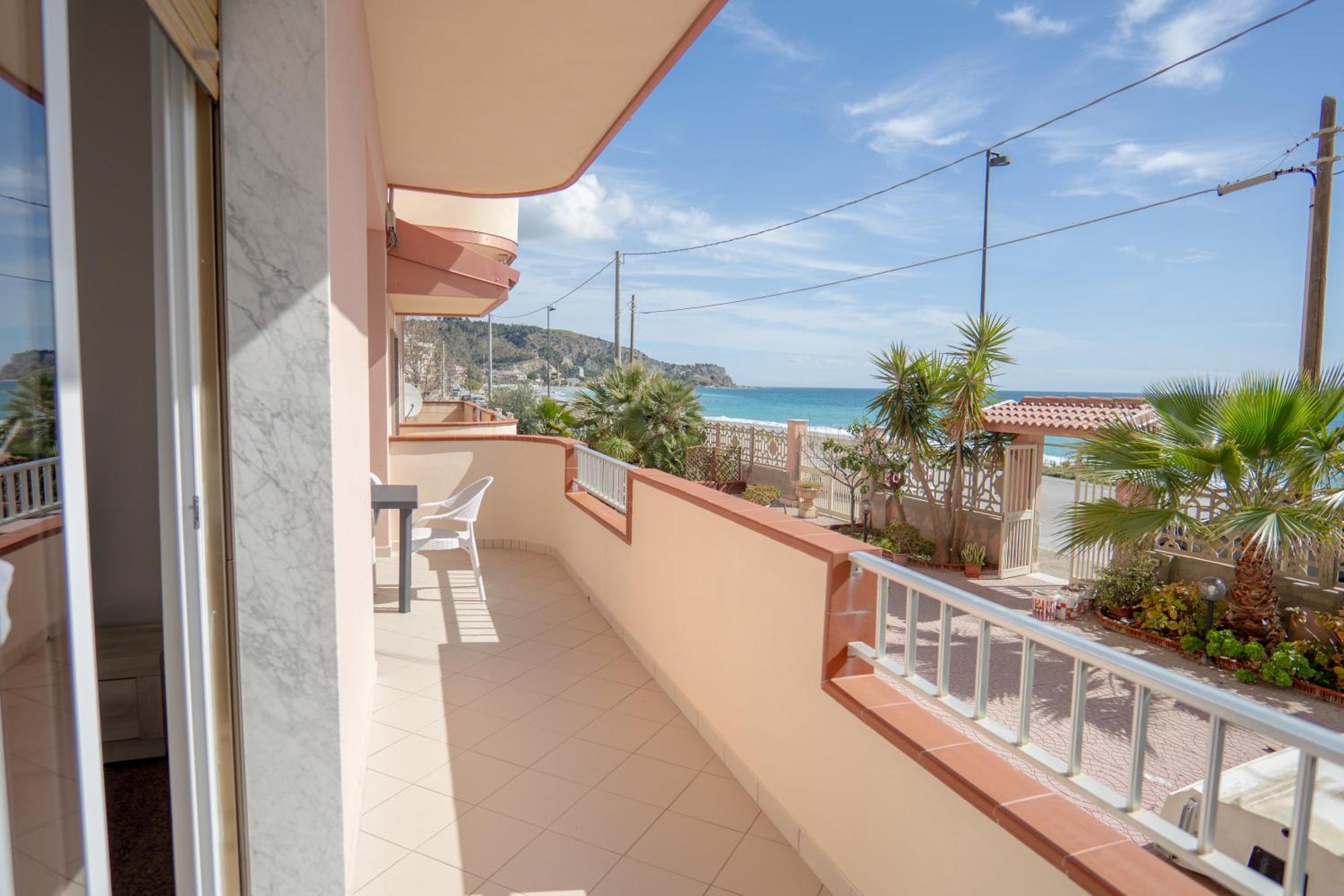 Casa Erika Apartamento Bova Marina Exterior foto